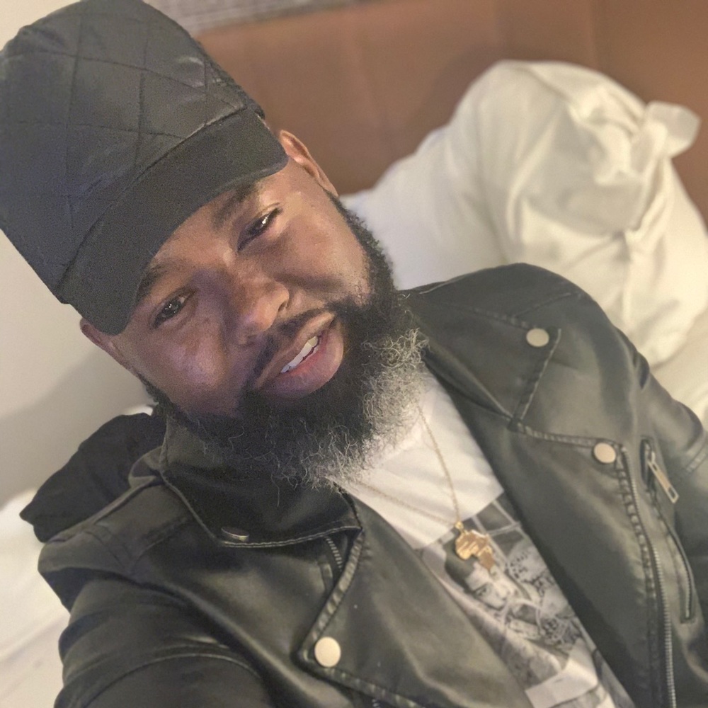 Meet your Posher, Dana